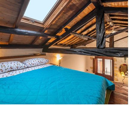 Oldtown Romantic Apartment Каляри Екстериор снимка