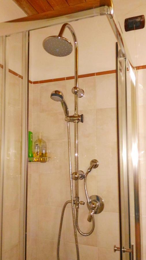 Oldtown Romantic Apartment Каляри Екстериор снимка